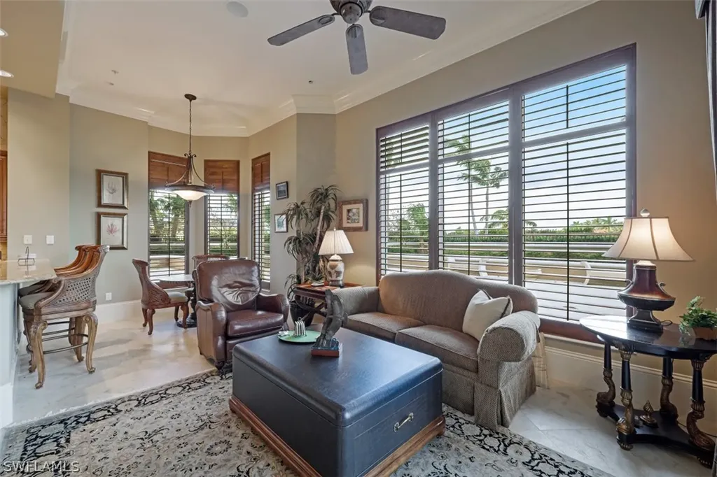 1060 Borghese Lane Naples FL 34114
