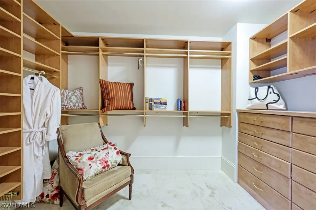 1060 Borghese Lane Naples FL 34114