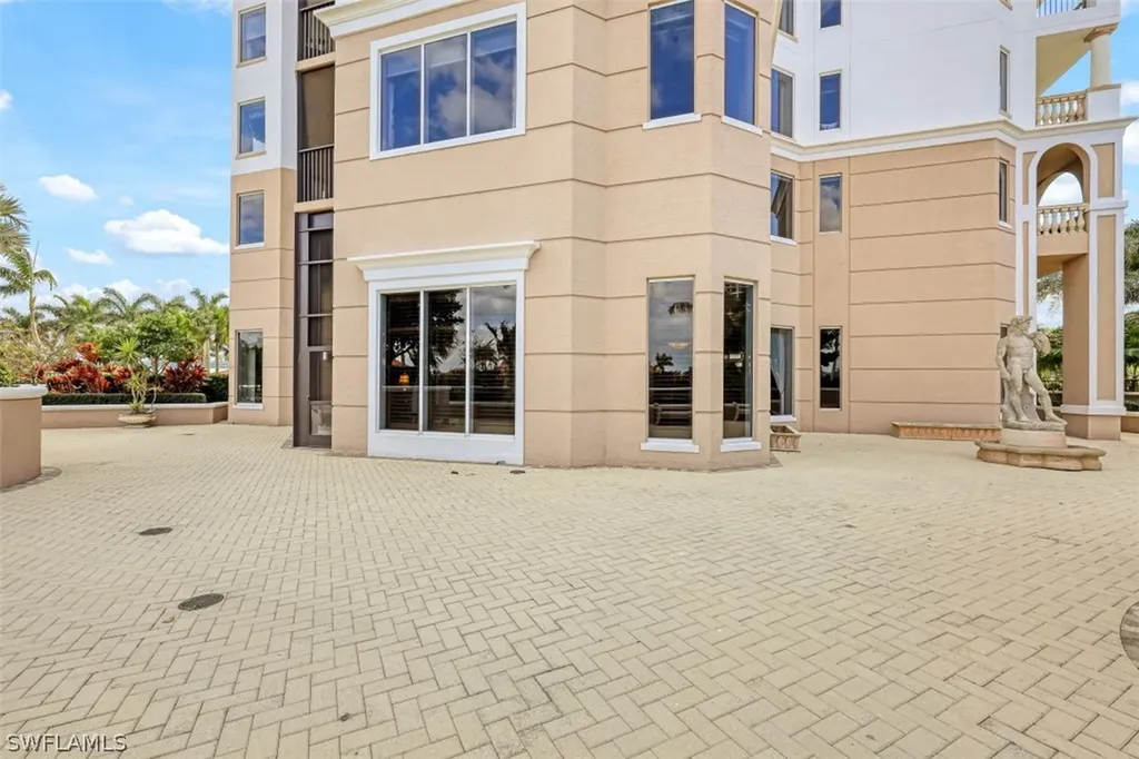 1060 Borghese Lane Naples FL 34114