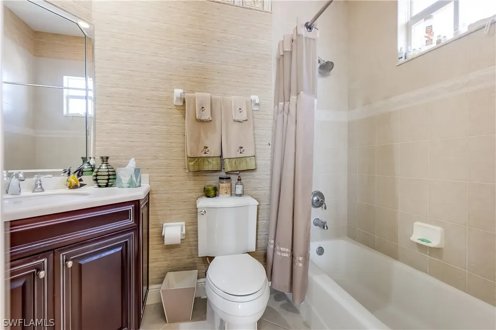 7510 Lake Valencia Court Fort Myers Beach FL 33931