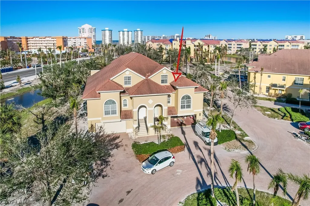7510 Lake Valencia Court Fort Myers Beach FL 33931