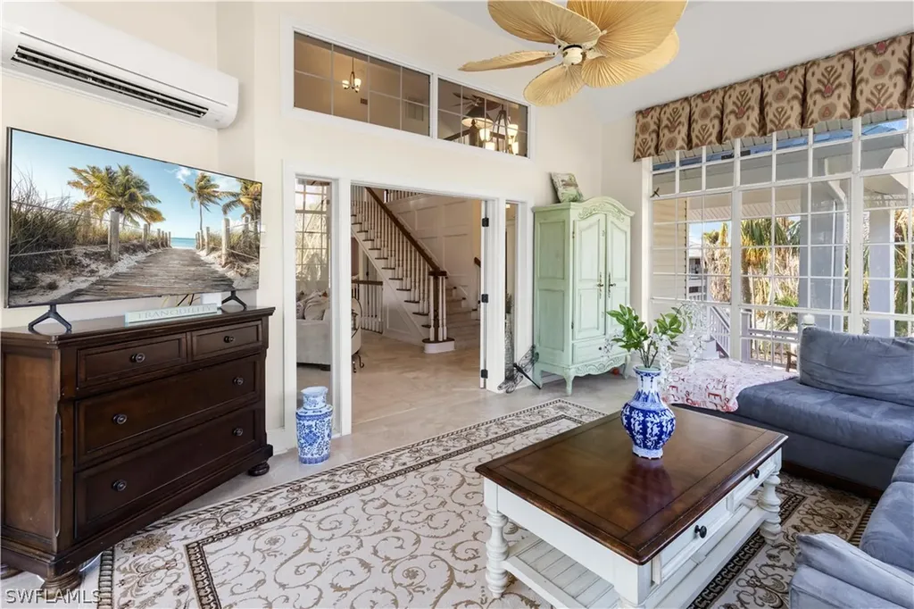 950 Cabbage Palm Court Sanibel FL 33957