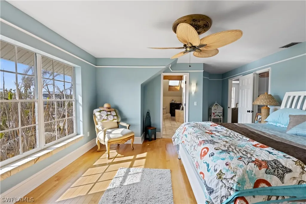 950 Cabbage Palm Court Sanibel FL 33957