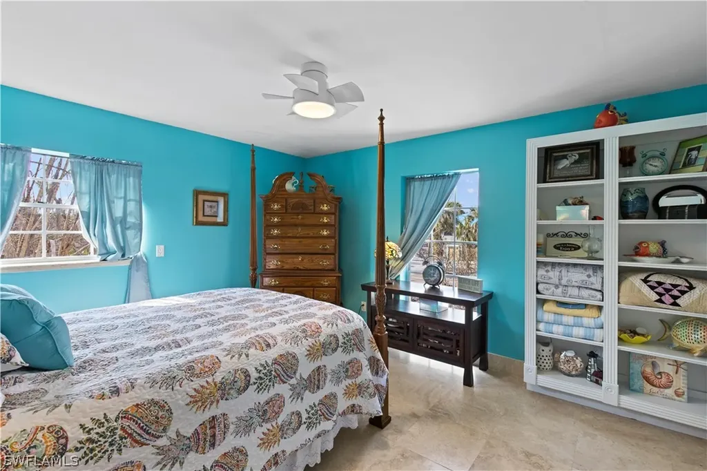 950 Cabbage Palm Court Sanibel FL 33957