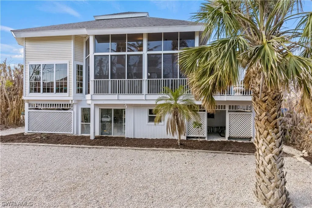 950 Cabbage Palm Court Sanibel FL 33957