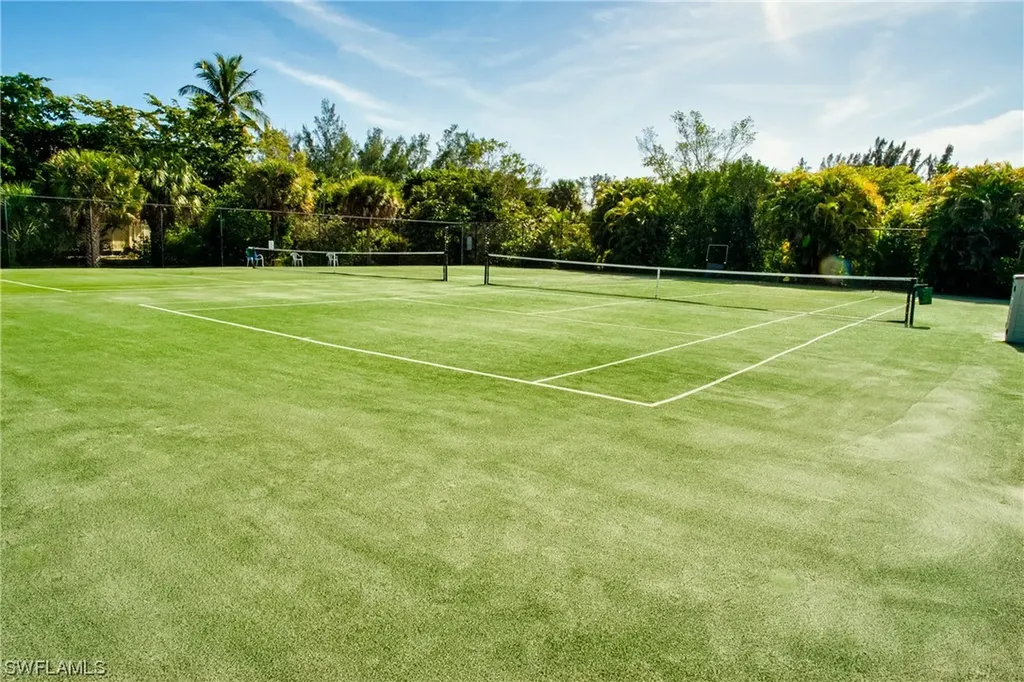 950 Cabbage Palm Court Sanibel FL 33957