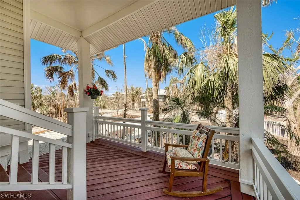 950 Cabbage Palm Court Sanibel FL 33957