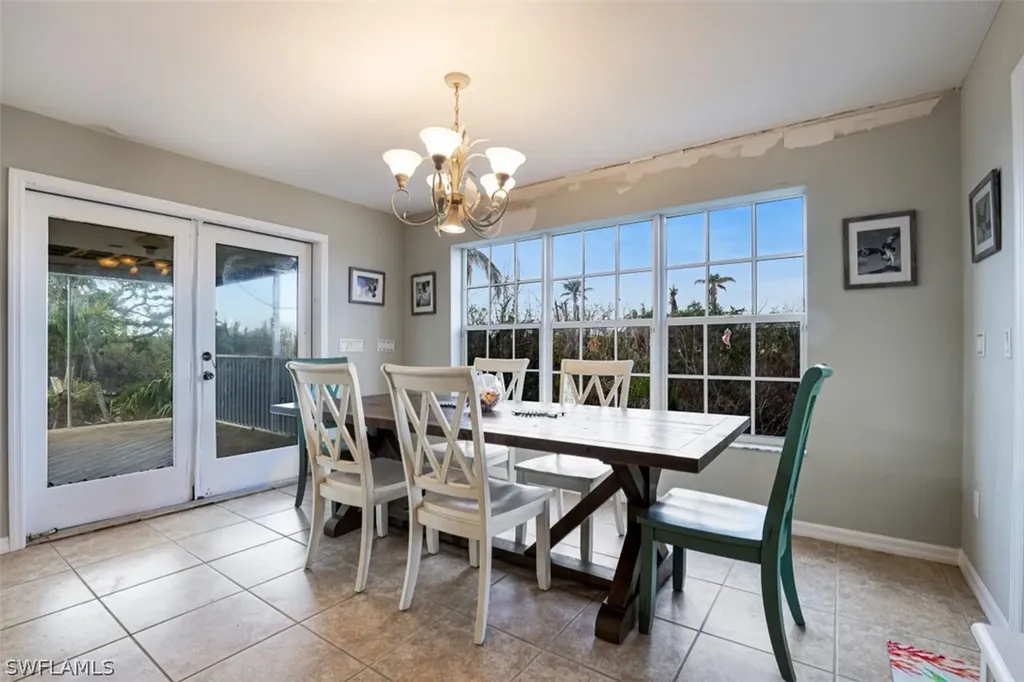 241 Violet Drive Sanibel FL 33957