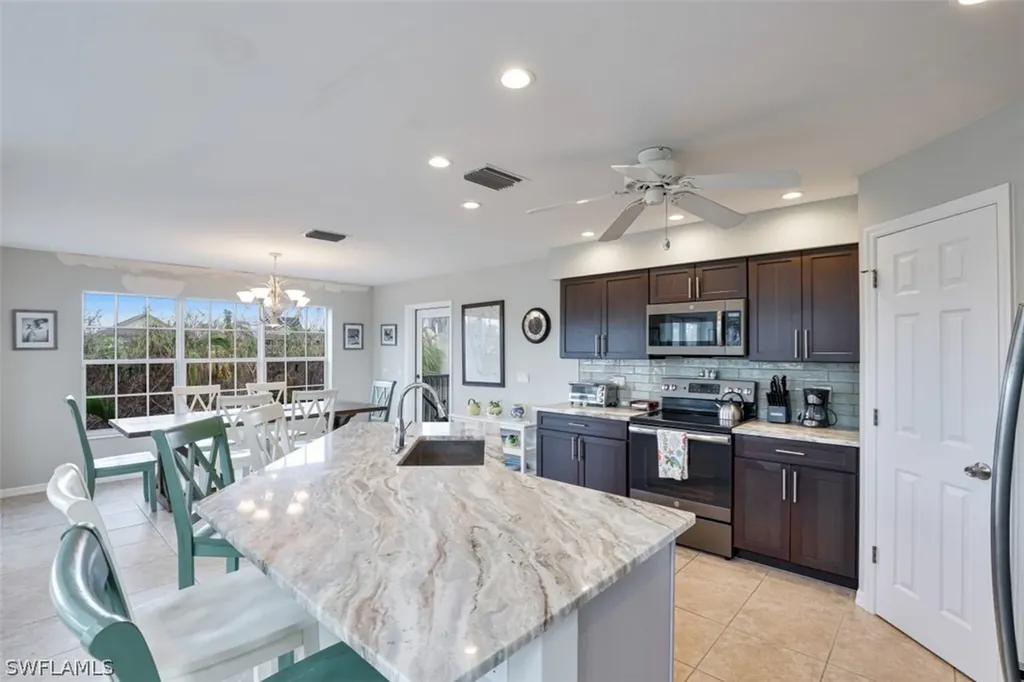 241 Violet Drive Sanibel FL 33957