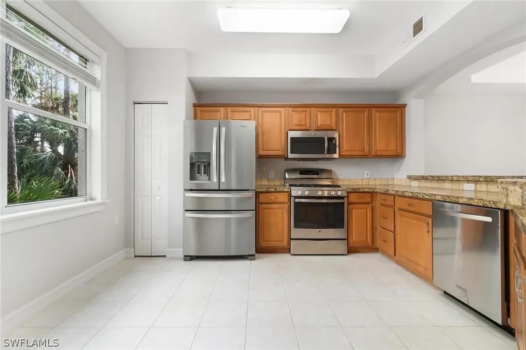 1882 Tarpon Bay Drive S Naples FL 34119