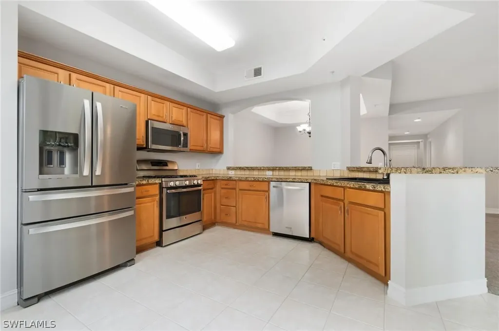 1882 Tarpon Bay Drive S Naples FL 34119