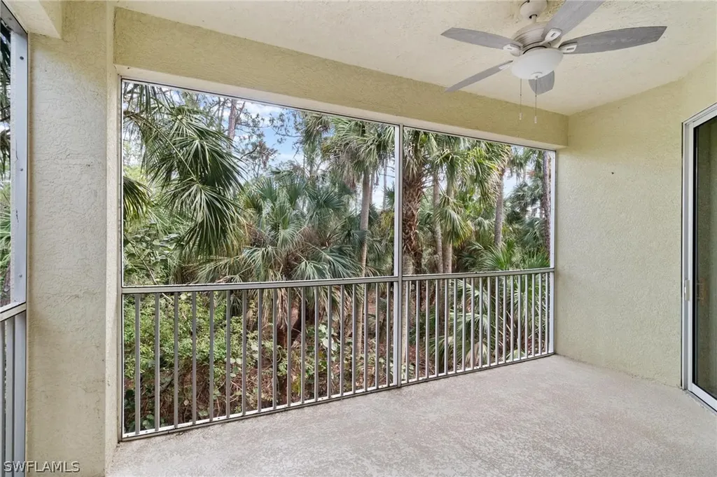 1882 Tarpon Bay Drive S Naples FL 34119