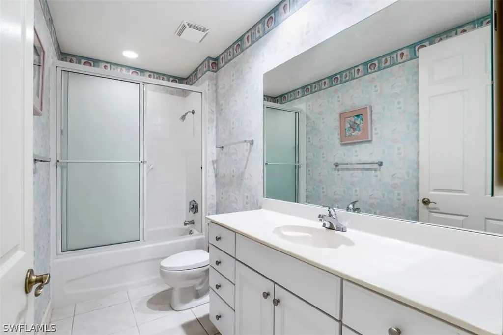6049 Ashford Lane Naples FL 34110