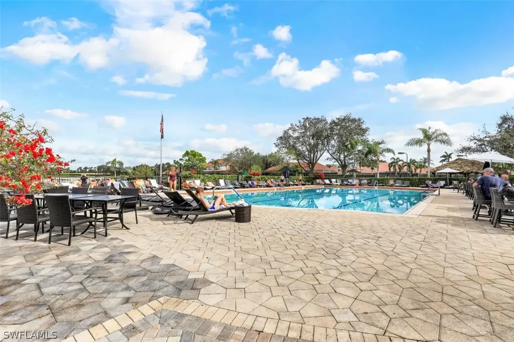 6049 Ashford Lane Naples FL 34110