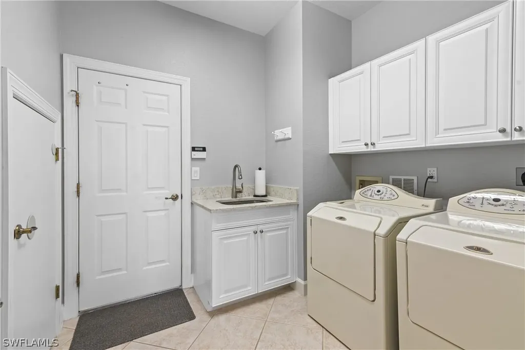8931 Greenwich Hills Way Fort Myers FL 33908