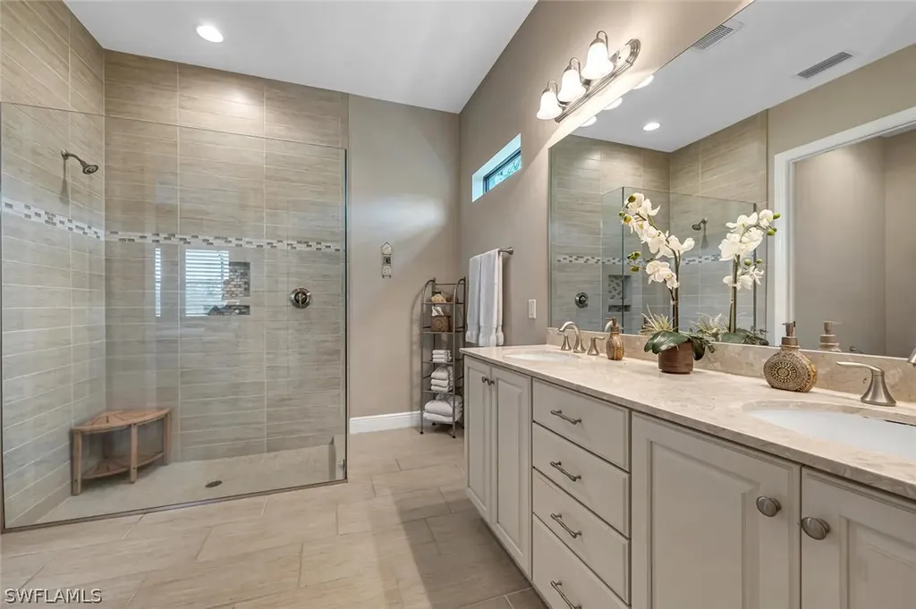 4741 Formosa Drive Naples FL 34119