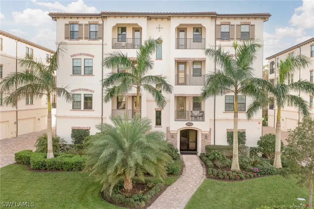 Naples FL, 16370 Viansa Way, Unit 6-102
