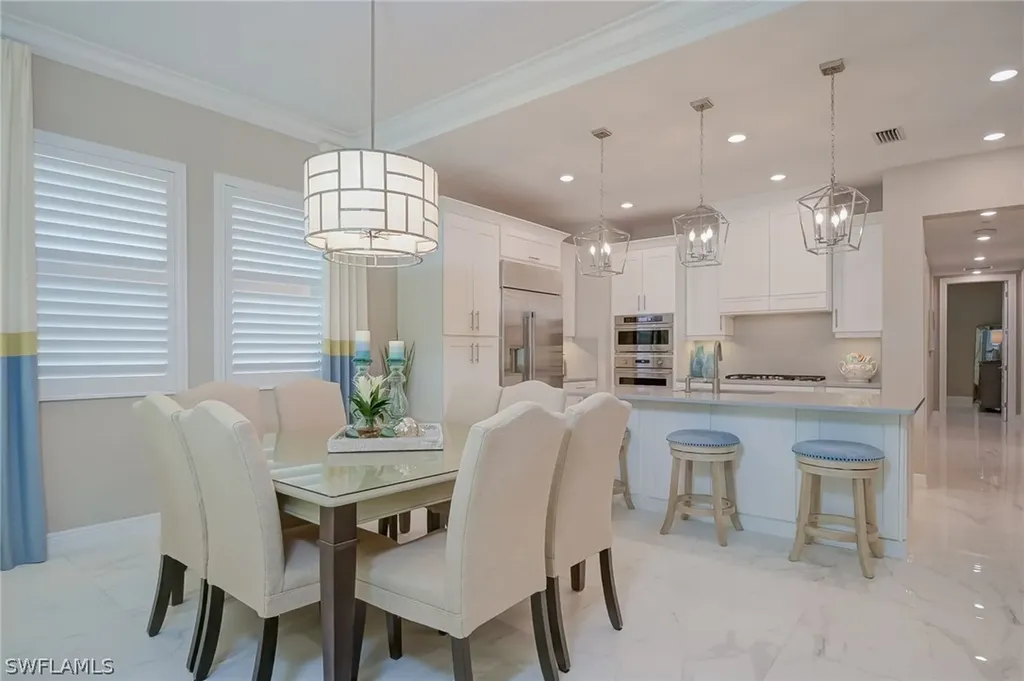16370 Viansa Way Naples FL 34110