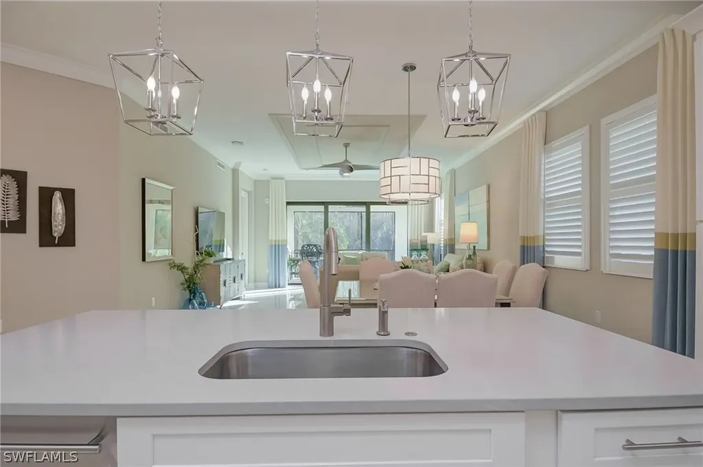 16370 Viansa Way Naples FL 34110