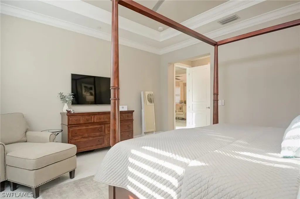 16370 Viansa Way Naples FL 34110