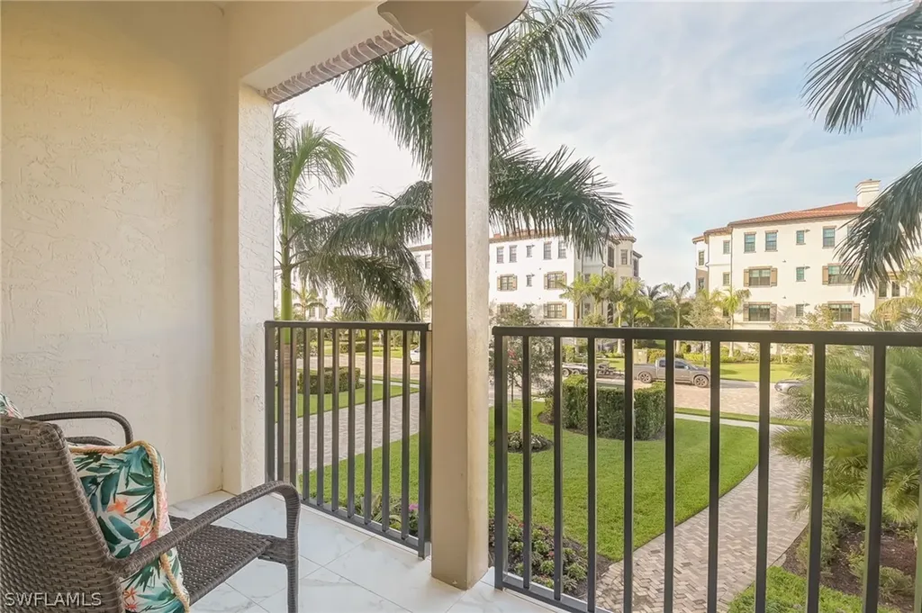 16370 Viansa Way Naples FL 34110