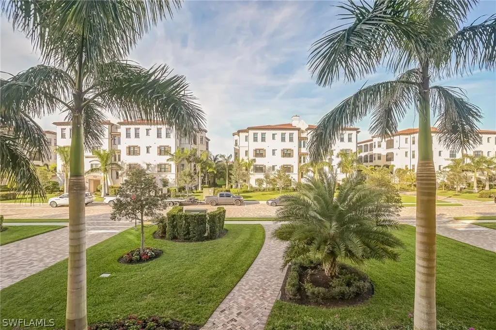 16370 Viansa Way Naples FL 34110