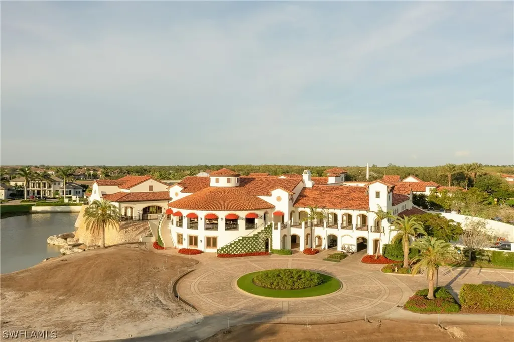 16370 Viansa Way Naples FL 34110