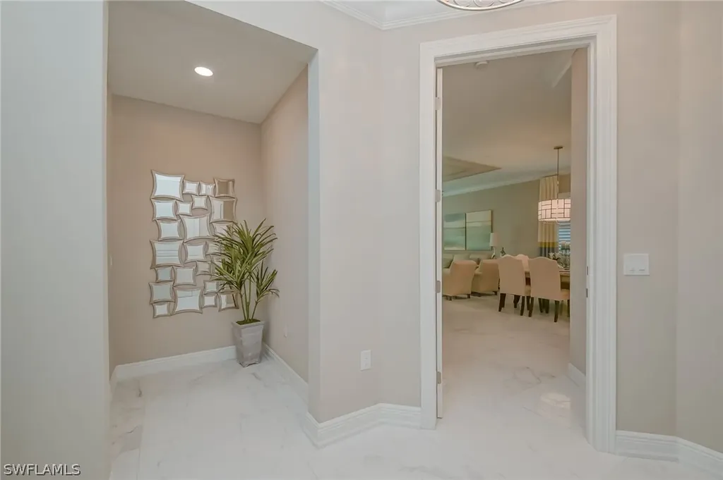 16370 Viansa Way Naples FL 34110