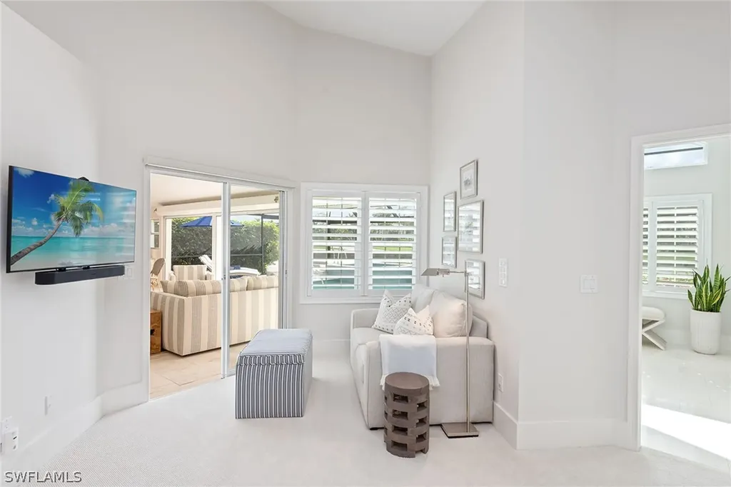 39 Grey Wing Point Naples FL 34113