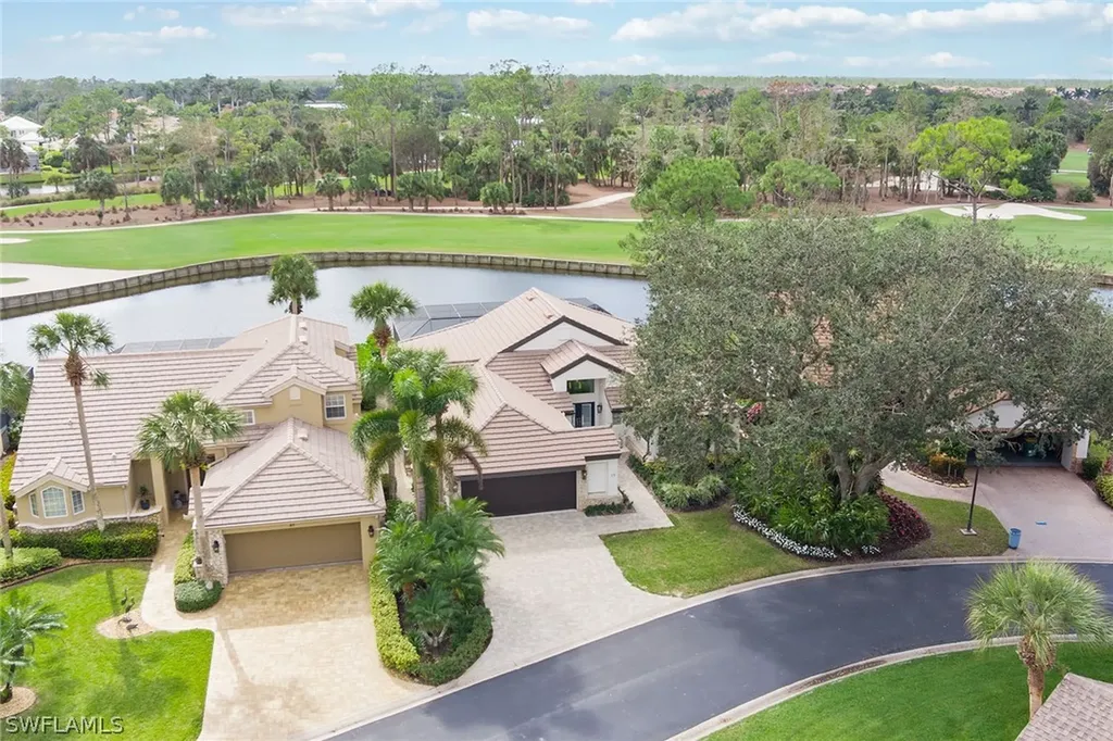 39 Grey Wing Point Naples FL 34113
