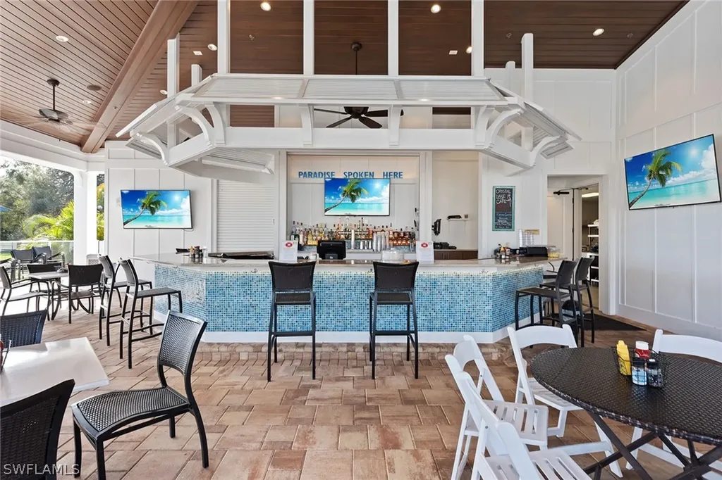39 Grey Wing Point Naples FL 34113