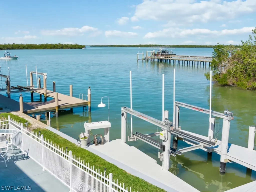 103 Pago Pago Drive W Naples FL 34113