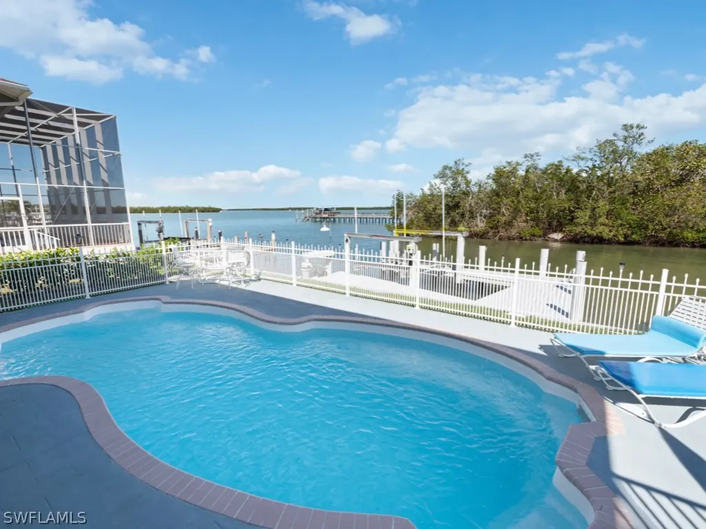 103 Pago Pago Drive W Naples FL 34113