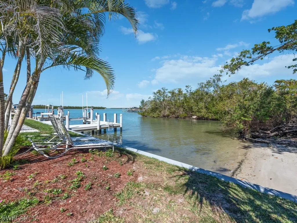 103 Pago Pago Drive W Naples FL 34113