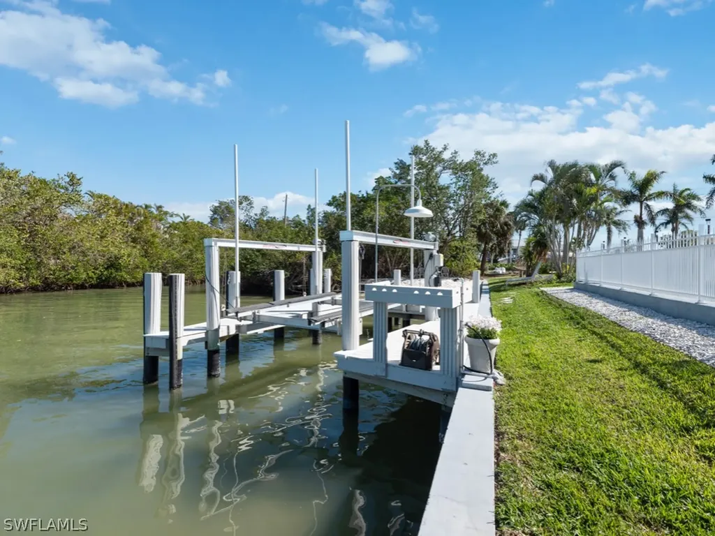 103 Pago Pago Drive W Naples FL 34113