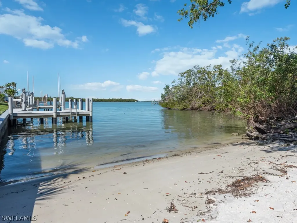 103 Pago Pago Drive W Naples FL 34113