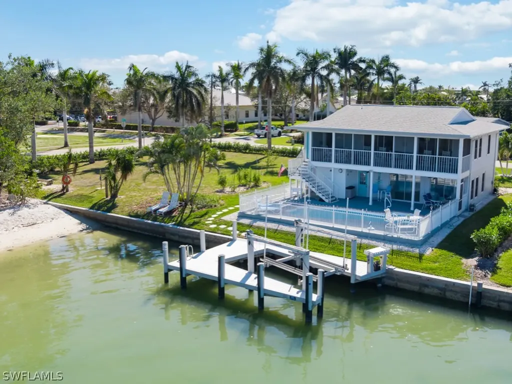 103 Pago Pago Drive W Naples FL 34113