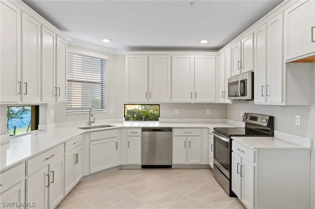 15861 Prentiss Pointe Circle Fort Myers FL 33908