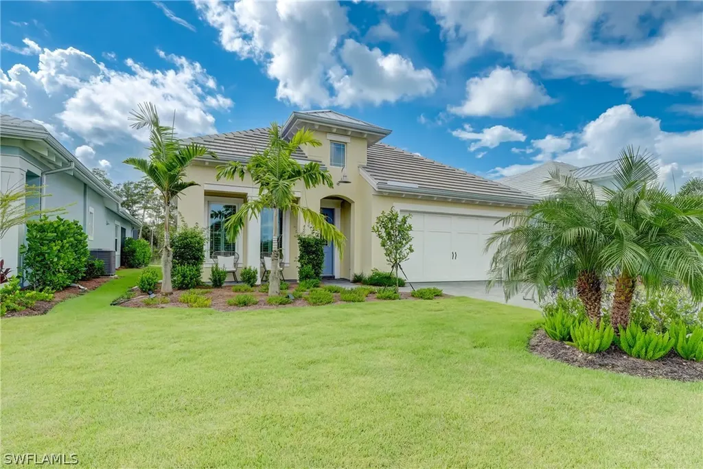 Naples FL, 6297 Antigua Way