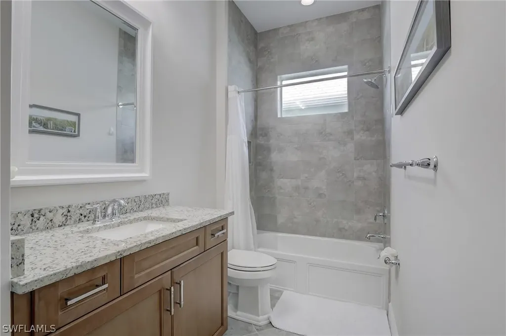 6297 Antigua Way Naples FL 34113