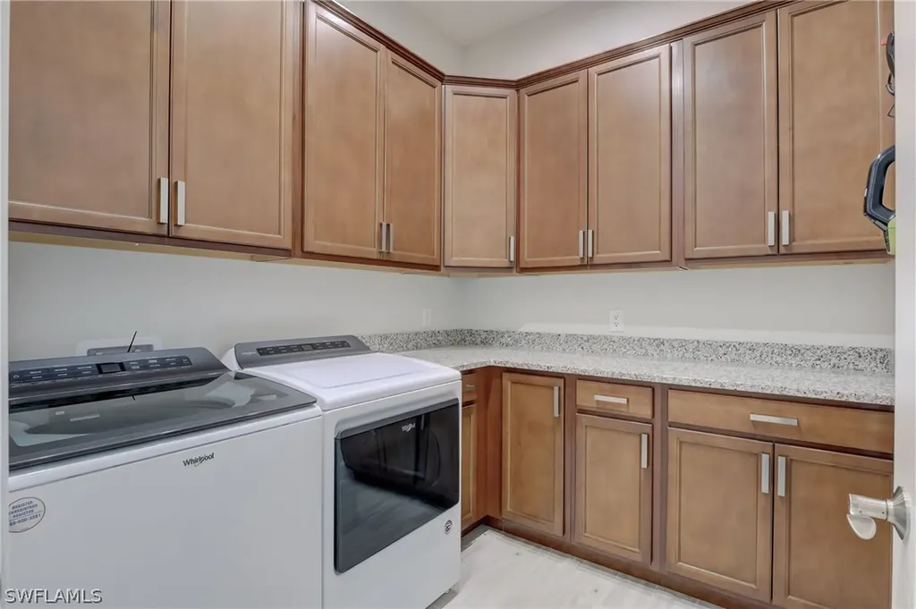 6297 Antigua Way Naples FL 34113