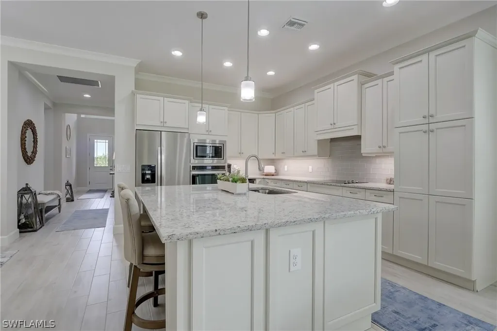 6297 Antigua Way Naples FL 34113