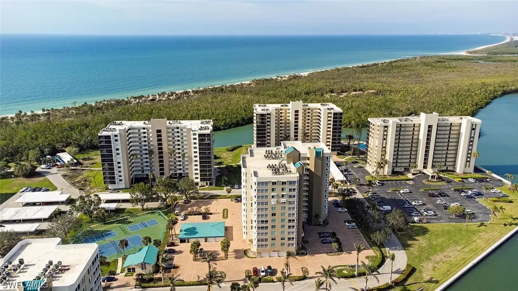 21 Bluebill Avenue Naples FL 34108