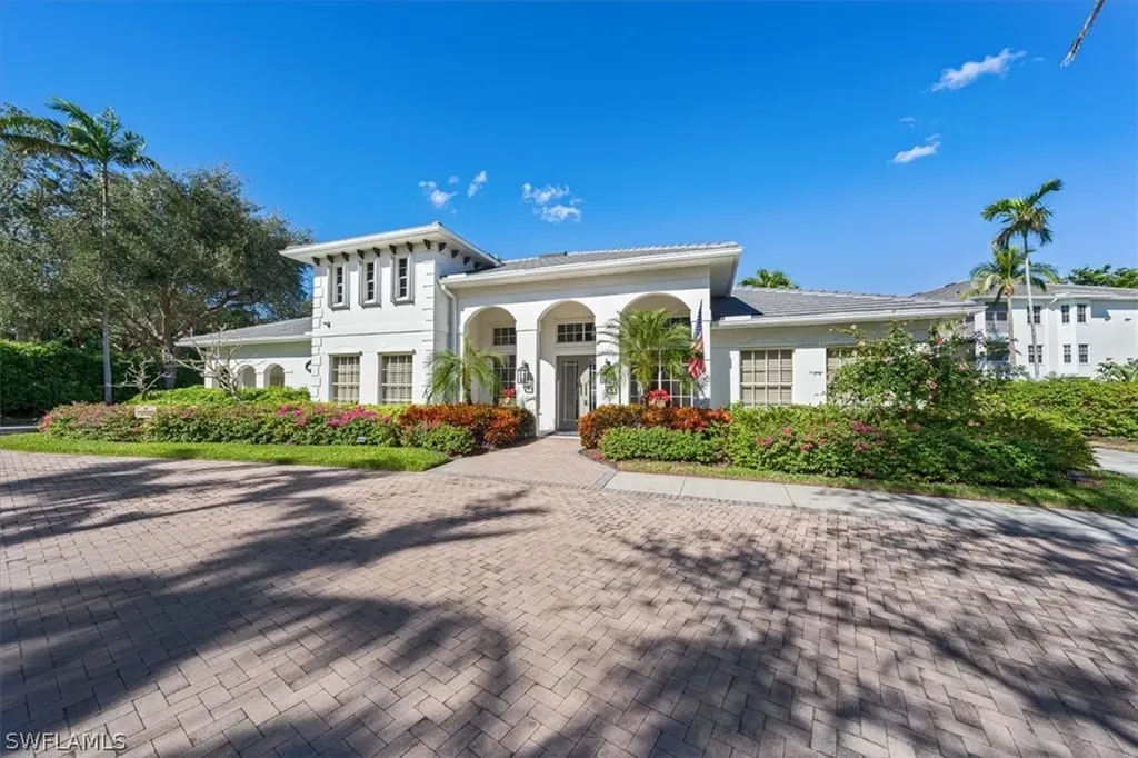 750 Bentwater Circle Naples FL 34108