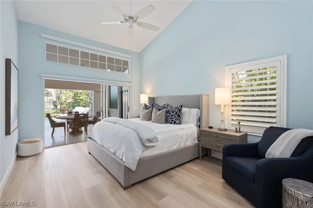 5 Grey Wing Point Naples FL 34113