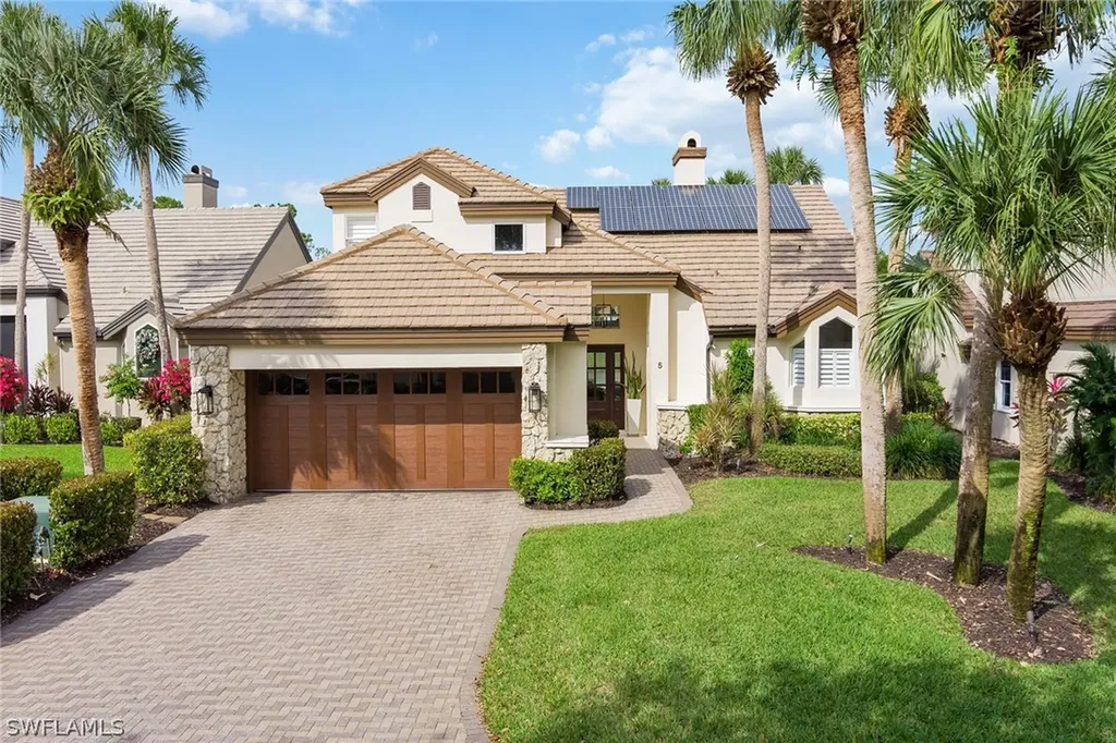 5 Grey Wing Point Naples FL 34113