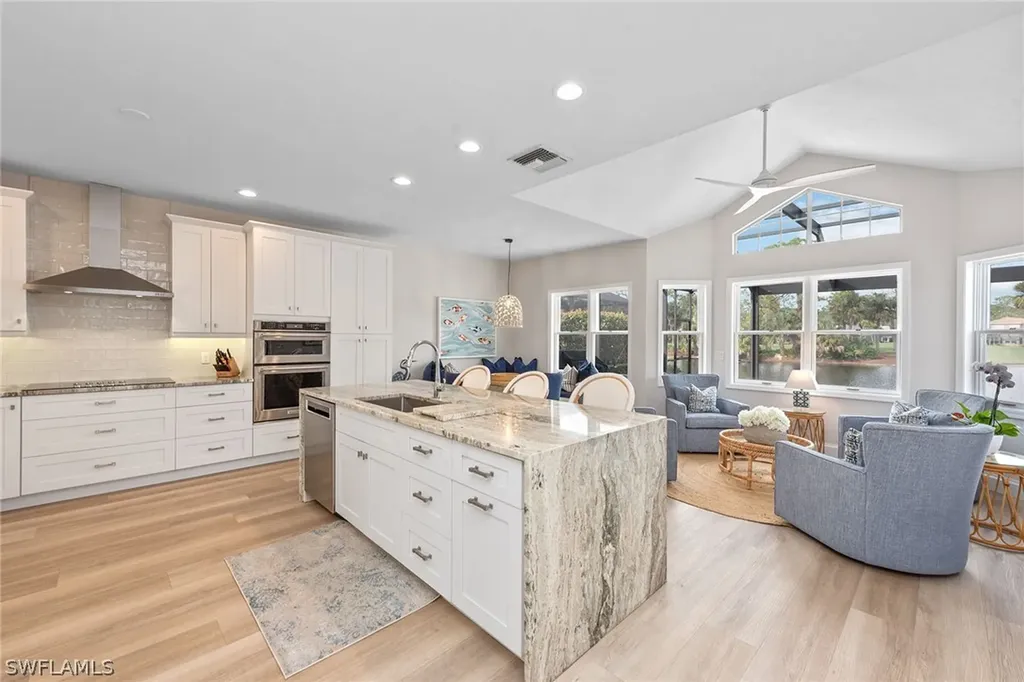 5 Grey Wing Point Naples FL 34113