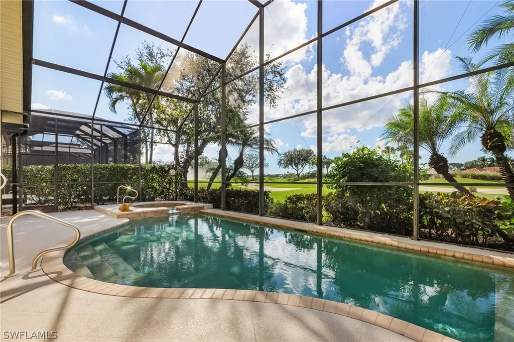 4264 Kensington High Street Naples FL 34105