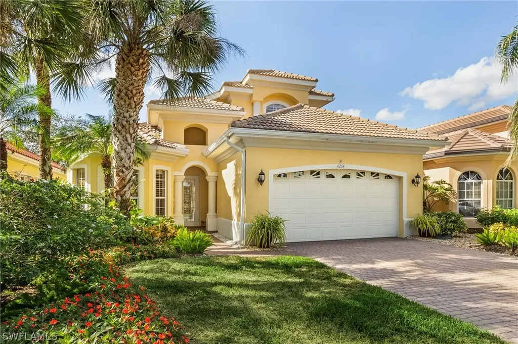 4264 Kensington High Street Naples FL 34105