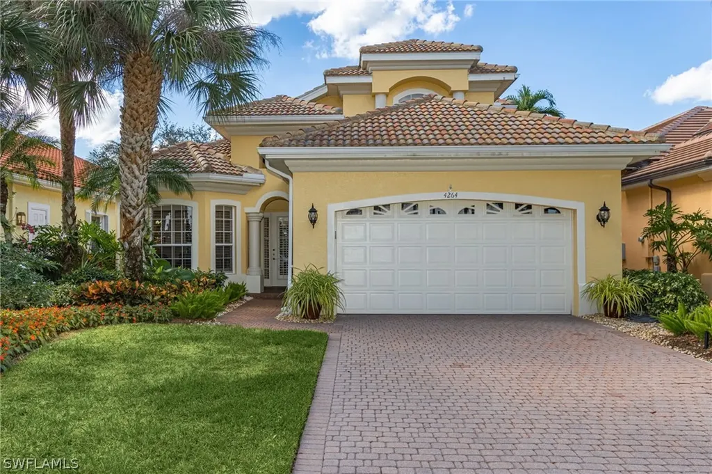 4264 Kensington High Street Naples FL 34105
